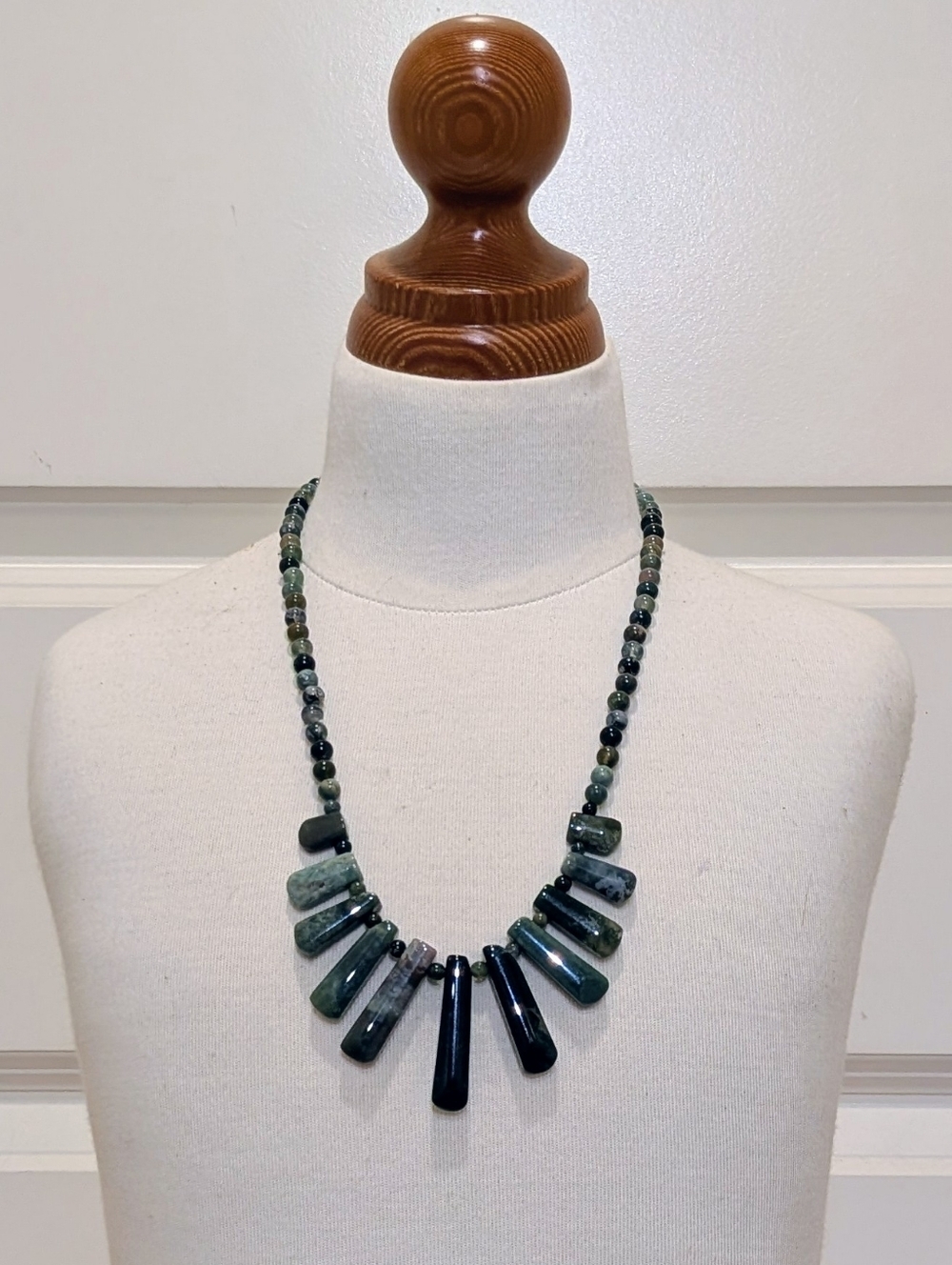 EUC Stunning Vintage 21.5" Serpentine Statement Necklace